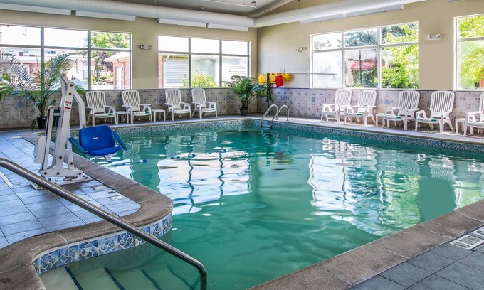 Ann Arbor Hotel | Quality Inn & Suites Ann Arbor Hwy 23