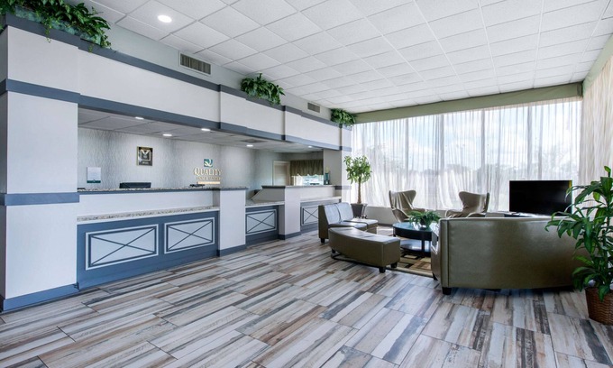 Brooksville Hotel | Quality Inn & Suites Brooksville I-75/Dade City