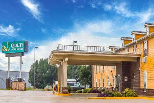 Springfield Hotel | Quality Inn & Suites Chesterfield Village