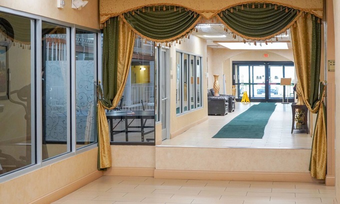 Coldwater Hotel | Quality Inn & Suites Coldwater near I-69