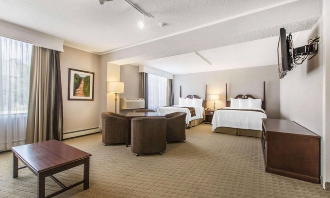 Charlottetown Hotel | Quality Inn & Suites Downtown
