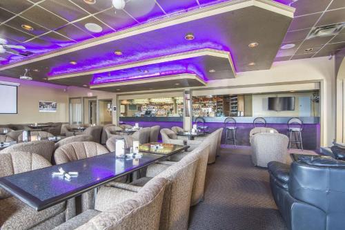 High Level Hotel | Quality Inn & Suites High Level