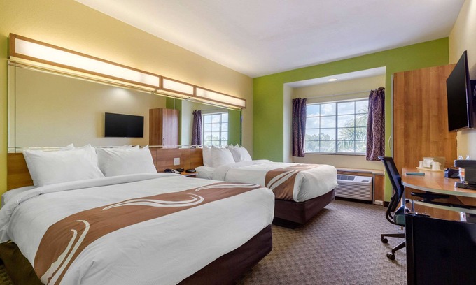 Lehigh Acres Hotel | Quality Inn & Suites Lehigh Acres Fort Myers