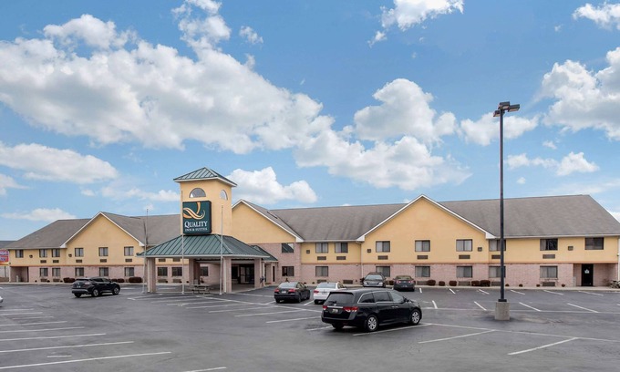 Lebanon Hotel | Quality Inn & Suites Lebanon I-65