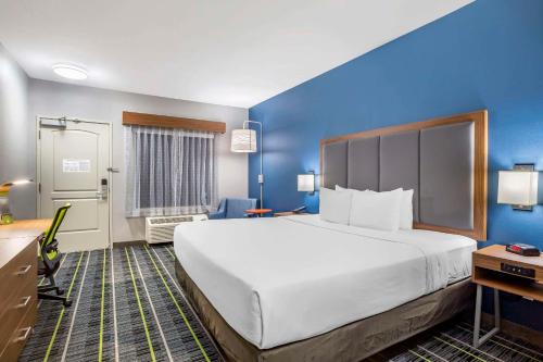 Livermore Hotel | Quality Inn & Suites Livermore Wine Country