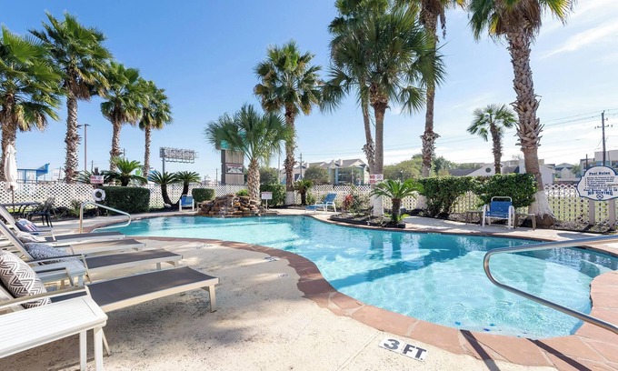 El Lago Hotel | Quality Inn & Suites Seabrook - NASA - Kemah