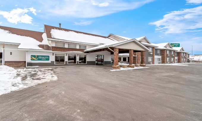 Billings Park Hotel | Quality Inn Superior - Duluth