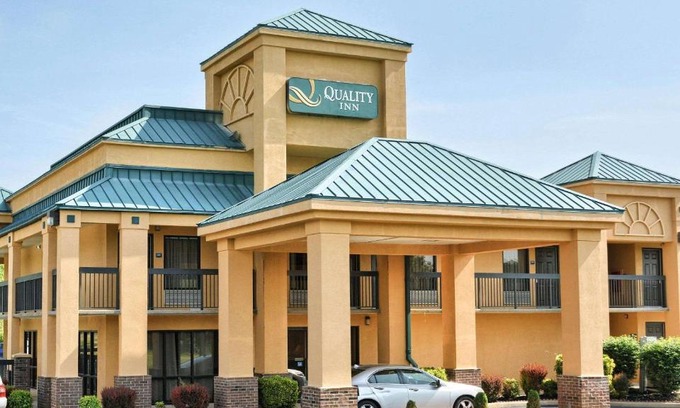 Thornburg Hotel | Quality Inn Thornburg