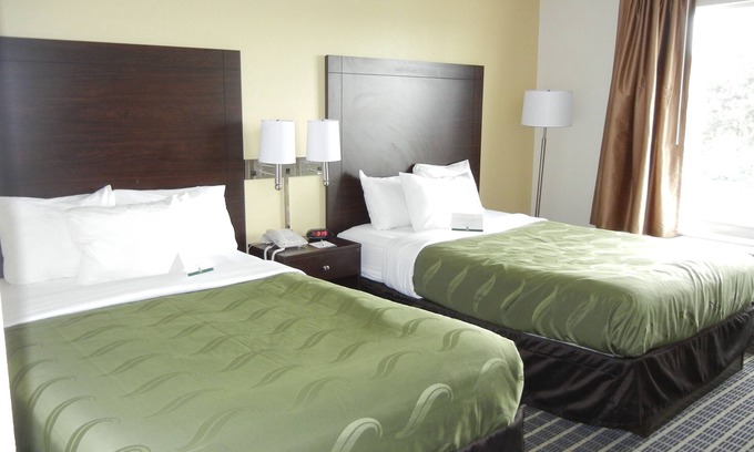 Holland Hotel | Quality Inn Toledo Airport