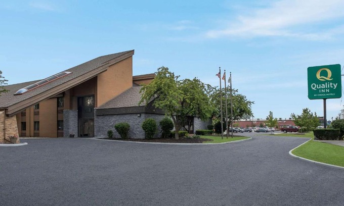 Toledo Hotel | Quality Inn Toledo Westgate