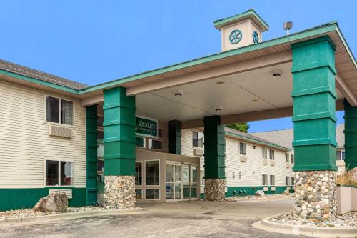 Clare Hotel | Quality Inn