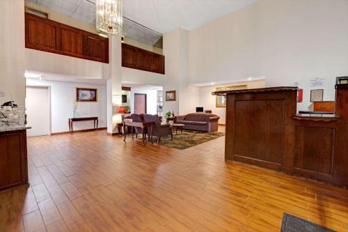 El Reno Hotel | Quality Inn