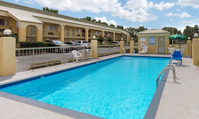 McComb Hotel | Quality Inn