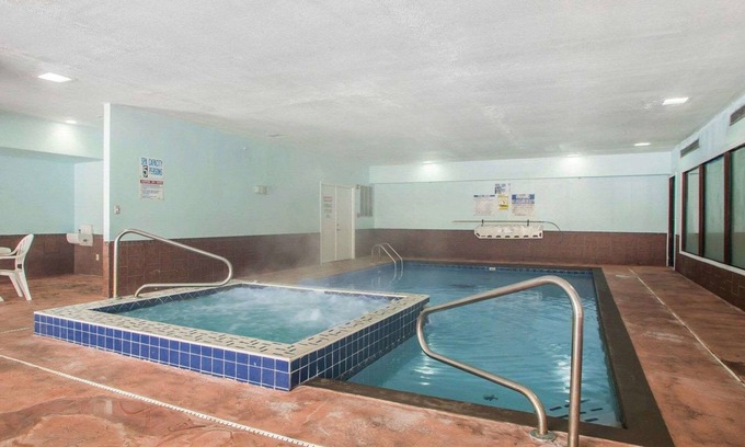 Merrillville Hotel | Quality Inn