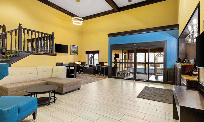 Warrensburg Hotel | Quality Inn