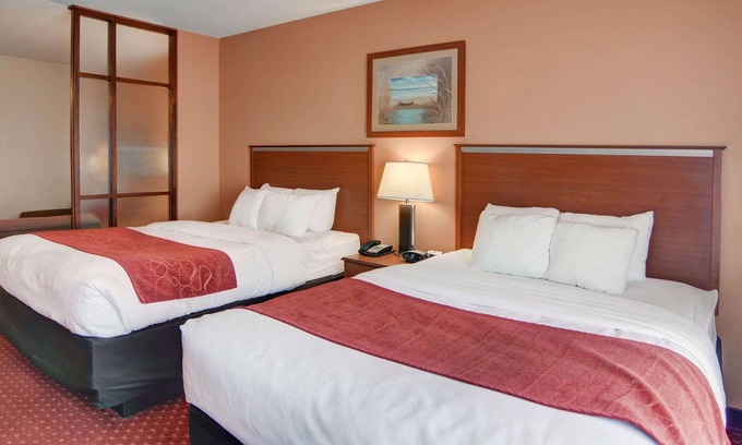 Mabank Hotel | Quality Suites Near Cedar Creek Lake
