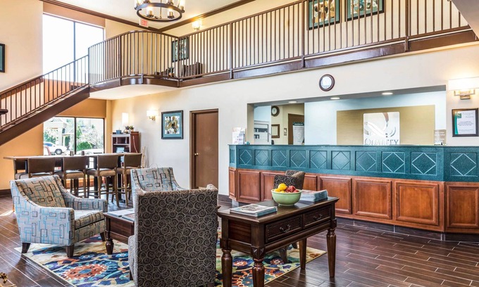 Paducah Hotel | Quality Suites Paducah I-24