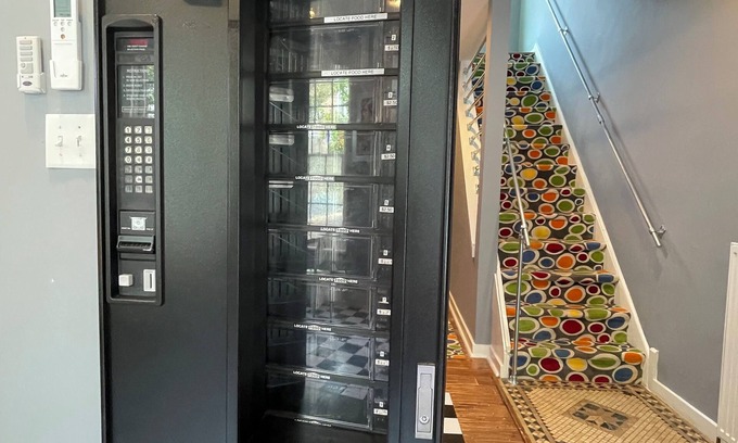 Manayunk Bed & Breakfast | QUARTERS