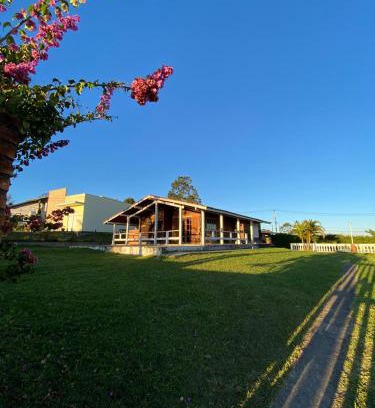 Sao Roque House | QUARTO em Casa de Madeira no Alto da Serra - PetFriendly