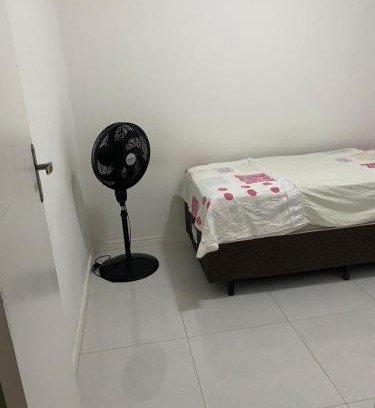 Parafuso House | Quarto próximo ao aeroporto