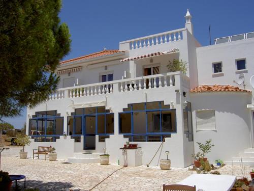Vila Real Santo Antonio Hotel | Quartos Com Boas Vistas