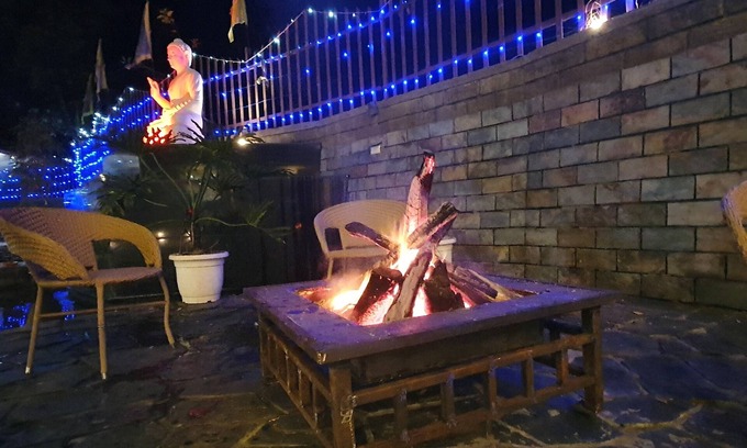 Sidhpur Hotel | Quartz Himalayan Brothers