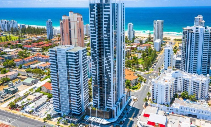 Broadbeach Apartment | Qube Broadbeach Ocean View Apartments