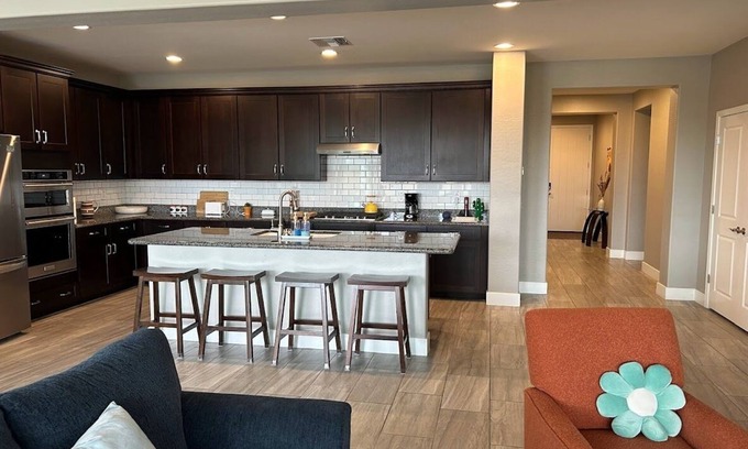 Queen Creek House | Queen Creek home with pool near golf course