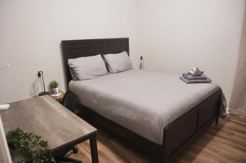 Church Street House | Queen Suite - Hot Tub - WiFi