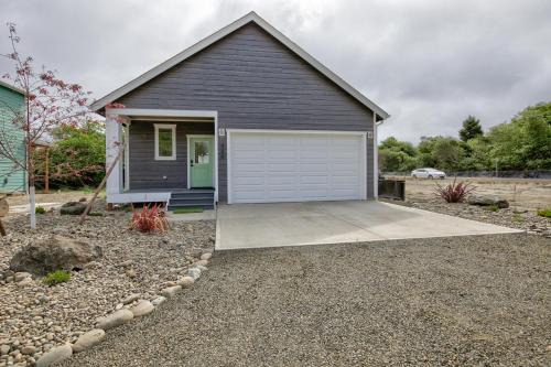 Ocean Shores House | Queen Tide Cottage