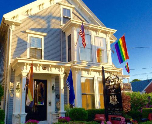 Provincetown Bed & Breakfast | Queen Vic Guest House