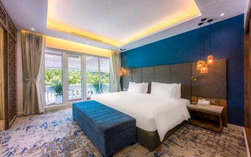 Sihanoukville City Centre Hotel | Queenco Hotel & Casino