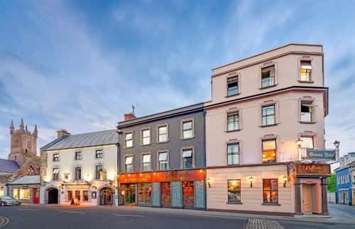 Ennis Hotel | Queens Hotel