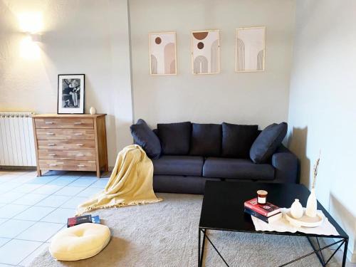 Cavaglia Apartment | Quick Home Loft