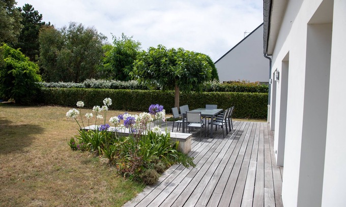 Le Pouliguen House | Quiet 6-bedroom house between the wild coast and the town center