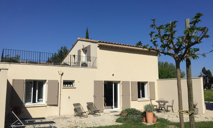 Avignon House | QUIET AIR-CONDITIONED GITE WITH 2 BEDROOMS AND THEIR PRIVATE BATHROOM