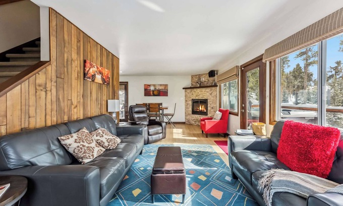 Breckenridge House | Quiet Alpine Escape With Hot Tub & Deck