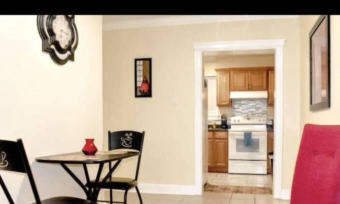 Fort Valley Apartment | Quiet and clean 2 BD home all yours!!(Green St A)
