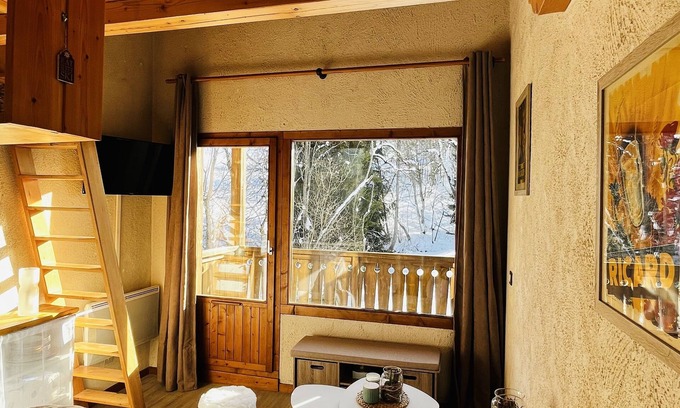 Demi-Quartier Apartment | Quiet and warm apartment