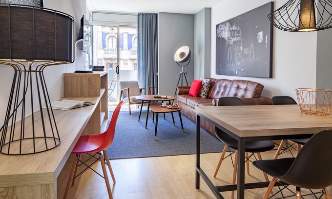 El Camp de l'Arpa del Clot Apartment | Quiet apartment for 4 persons next Sagrada Familia