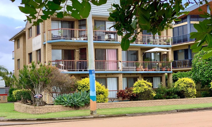 Kingscliff Apartment | Quiet Apartment opposite the beach.