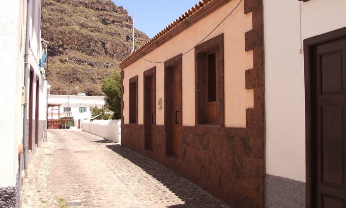 Agulo Apartment | Quiet apartment with sea views