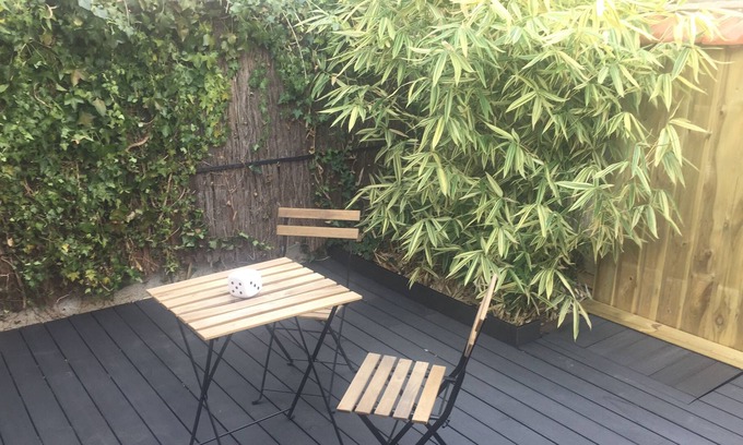 Quartier de France Apartment | Quiet apartment with terrace