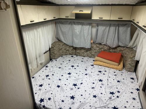 Sector 6 Other | Quiet caravan