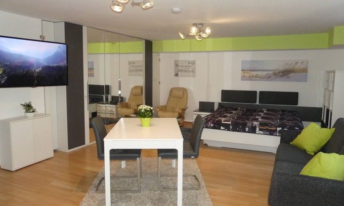 Sendling - Westpark Apartment | Quiet, central location in the south of Munich,