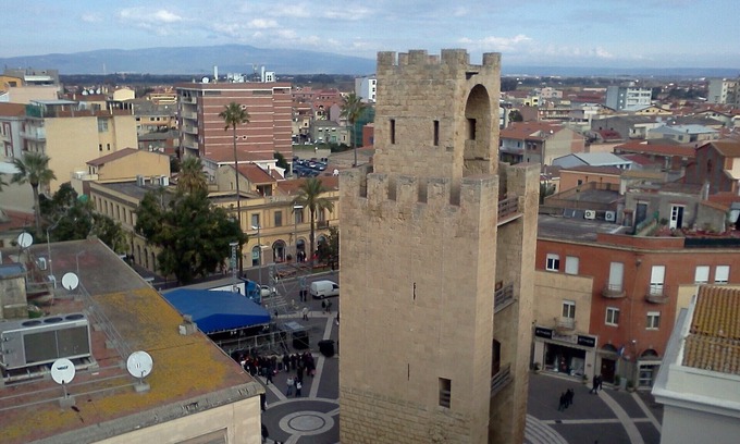 Oristano Apartment | Quiet city center apartment 6 km from the sea, free parking