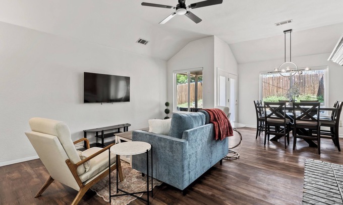 Sherman House | Quiet, Clean, Yard Near Texas Instrument