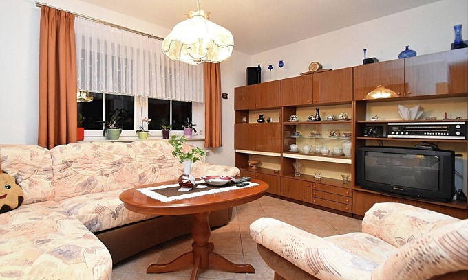 Oelsnitz/Erzgeb. Apartment | Quiet Comfort in Oelsnitz