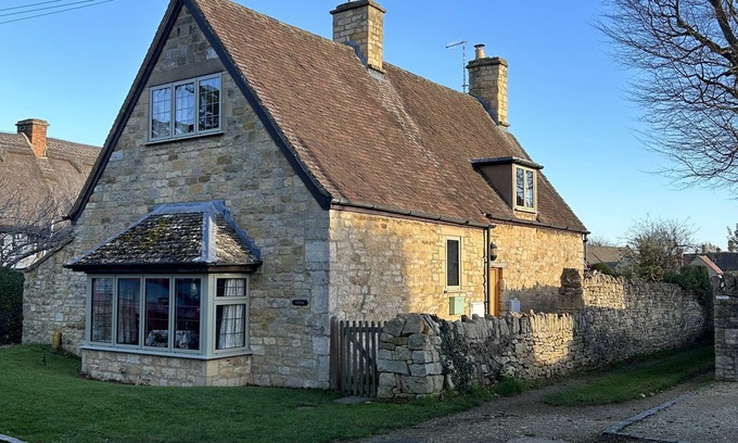 Chipping Campden House | Quiet Cowfair Cottage In Central Cotswolds With Lovely Garden