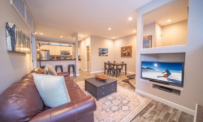 Keystone House | Quiet & Cozy, Shuttle to Slopes!